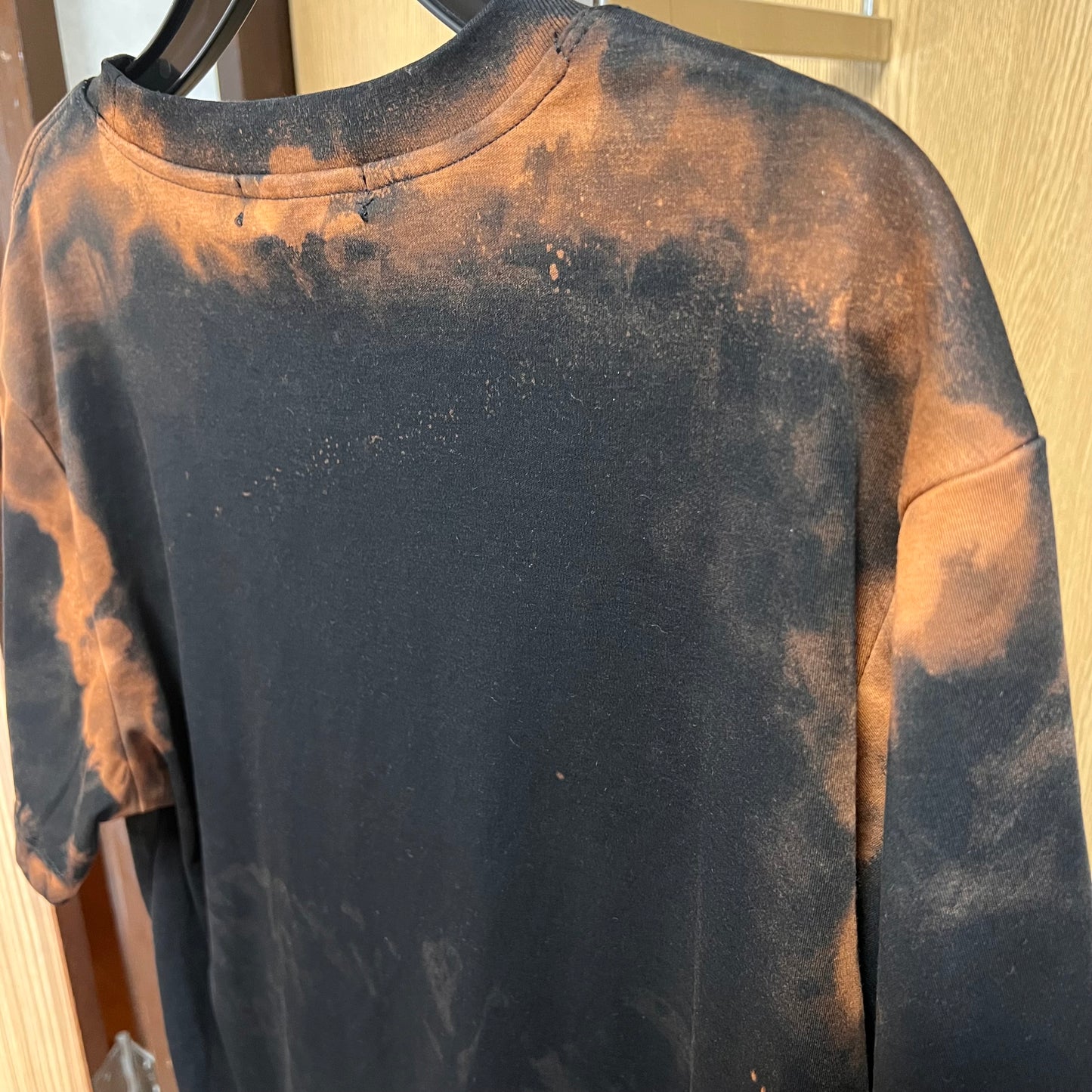 Bleached silhouette tee 01