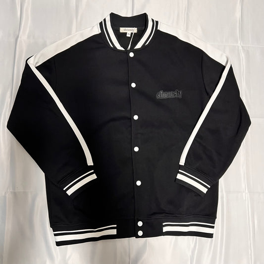 刺繍 襟付き バックロゴ スタジャン XL