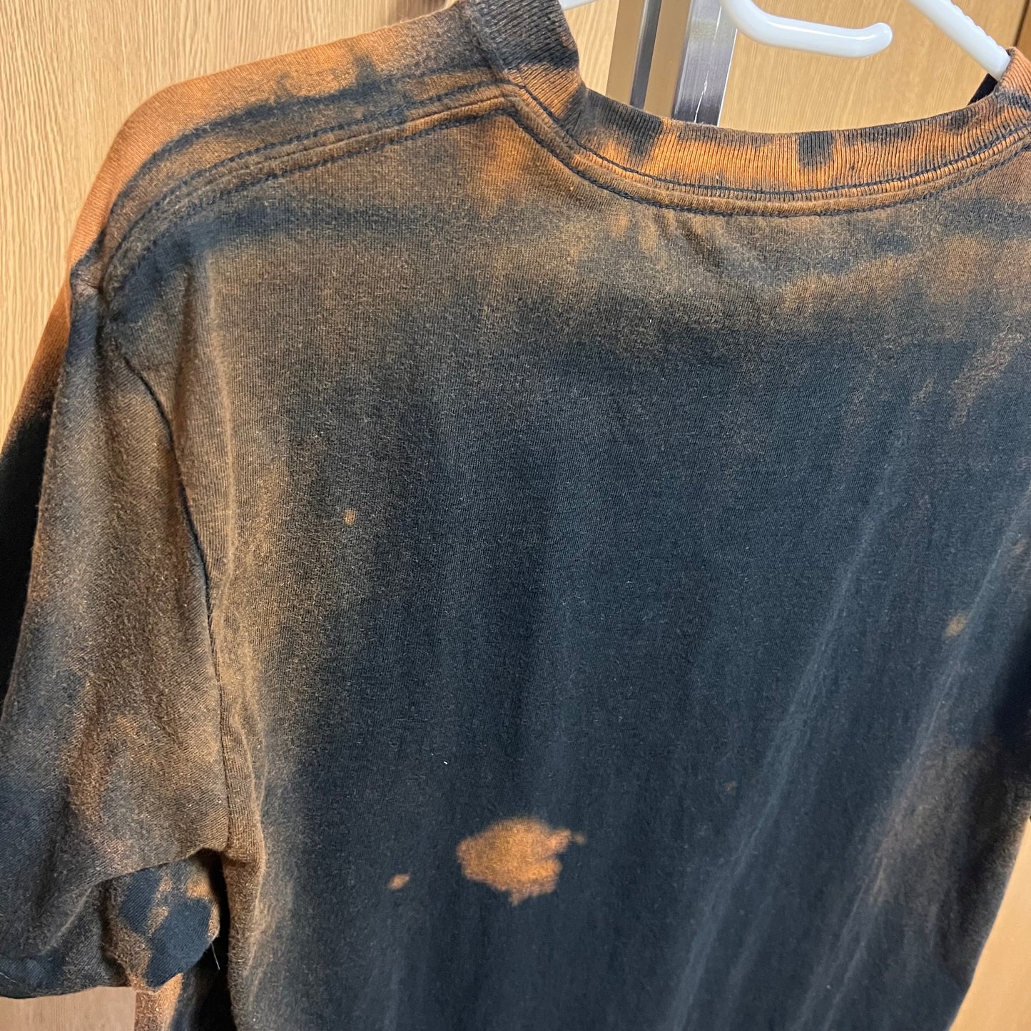 Bleached silhouette tee 02