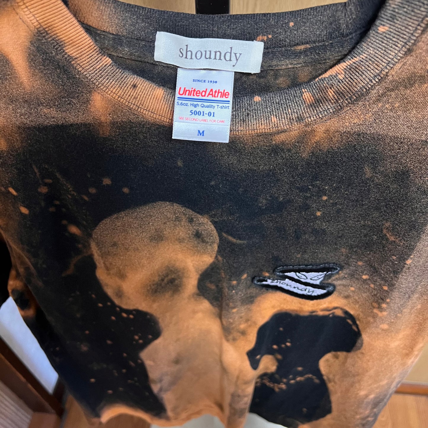 Bleached silhouette tee 02