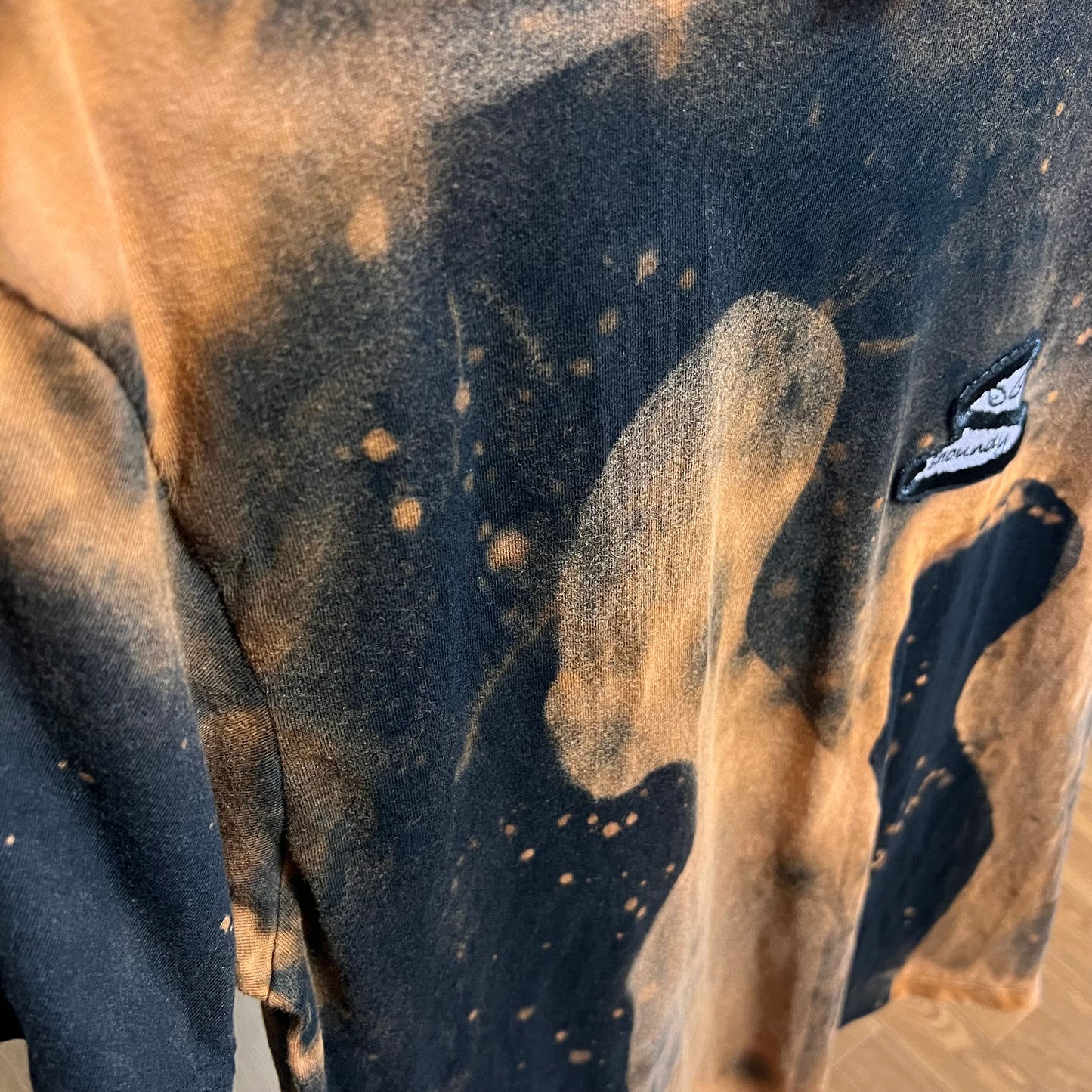 Bleached silhouette tee 02