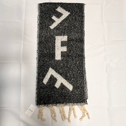 ニットマフラー　両面FF柄デザイン