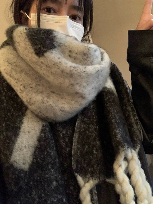 ニットマフラー　両面FF柄デザイン